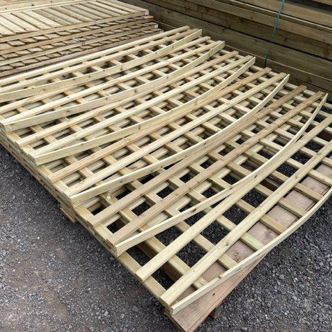 Wooden Garden Trellis - Decking Delivery