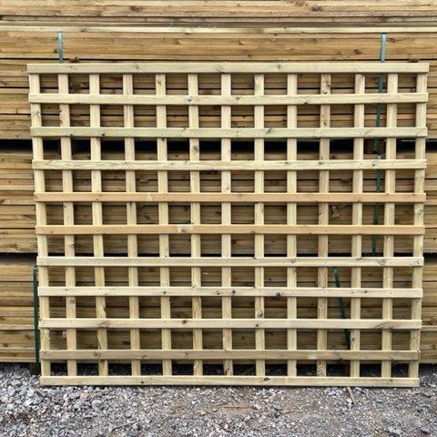 Wooden Garden Trellis - Decking Delivery