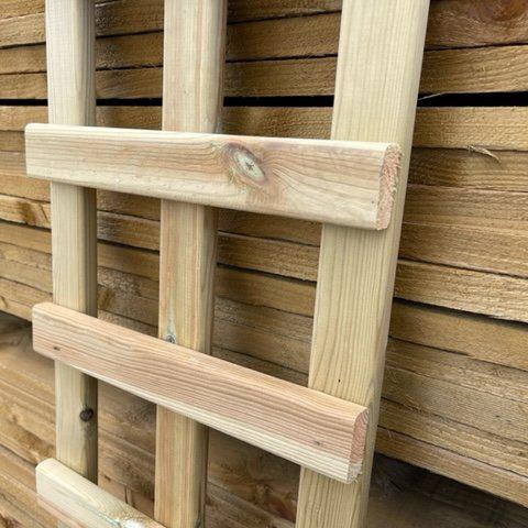 Wooden Garden Trellis - Decking Delivery